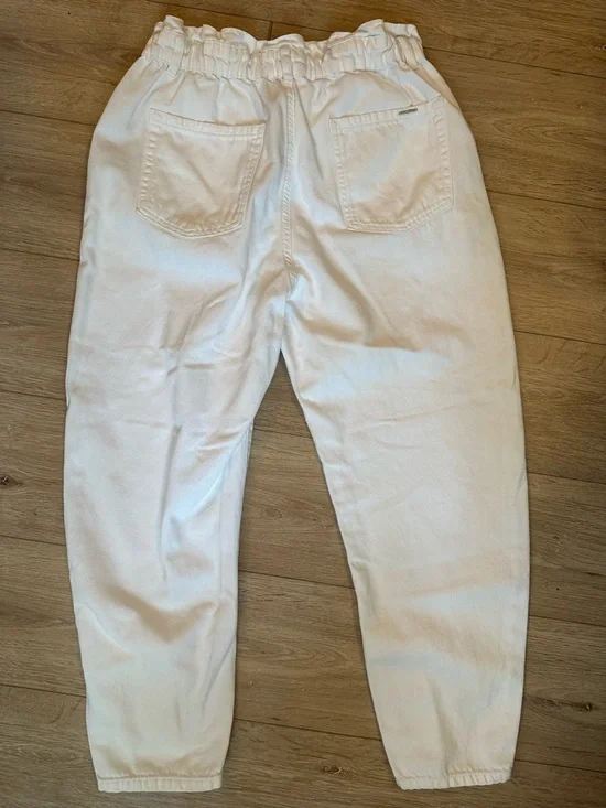 ZARA- White Paperbag Waist Pants - Baggy/ Boyfriend jeans! - Picture 3 of 7